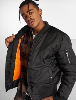 Ongeldig knuffel Beschuldiging Urban Classics jas / Bomberjack Basic Bomber in zwart 133346