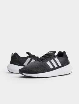 adidas Originals Zapatillas de deporte  Swift Run 22  negro