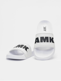 AMK Sandaalit Logo  valkoinen