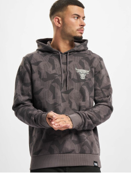 New Era Hupparit NBA Chicago Bulls Geometric Camo  harmaa