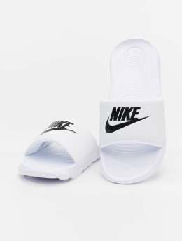 Koloniaal Afhankelijkheid Voorkeur Nike | Victori One blanc Claquettes & Sandales 979547