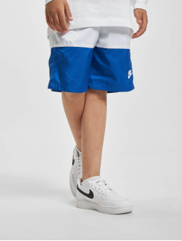 Nike Shorts Sportswear  rot