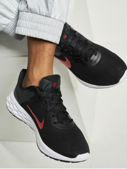 Nike Snejkry Revolution 6 NN čern