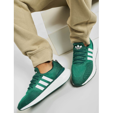 hardware shuttle Incarijk adidas Originals schoen / sneaker Swift Run 22 in groen 872624