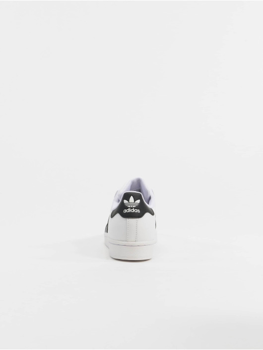adidas Originals Baskets Superstar blanc