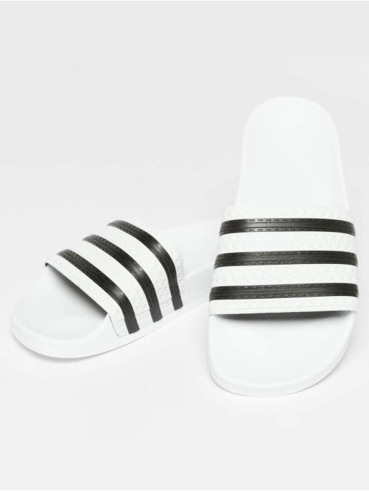 adidas Originals Claquettes & Sandales Stripy blanc