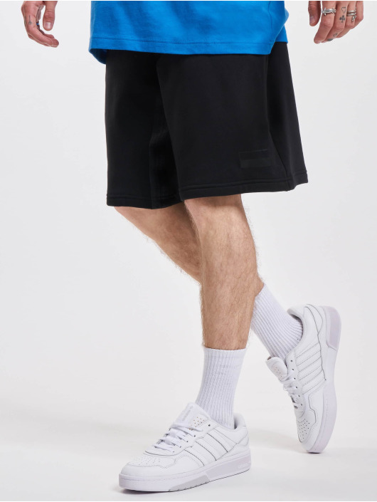 adidas Originals Shortsit R.y.v. Shorts musta