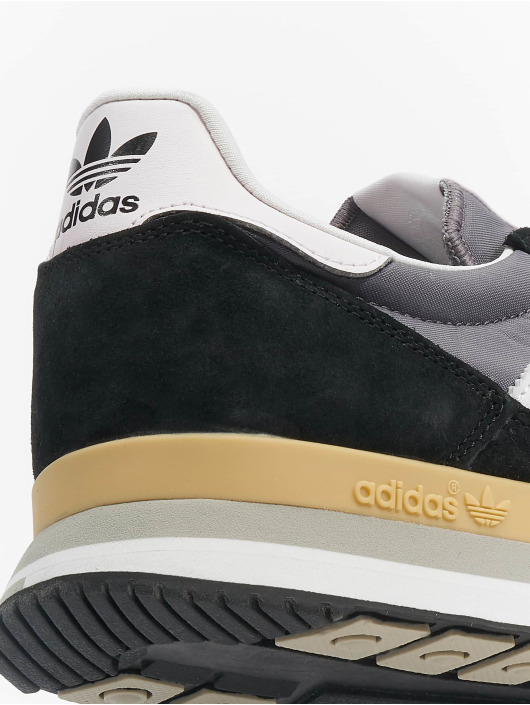 adidas Originals Shoe / Sneakers ZX 500 in black 930958
