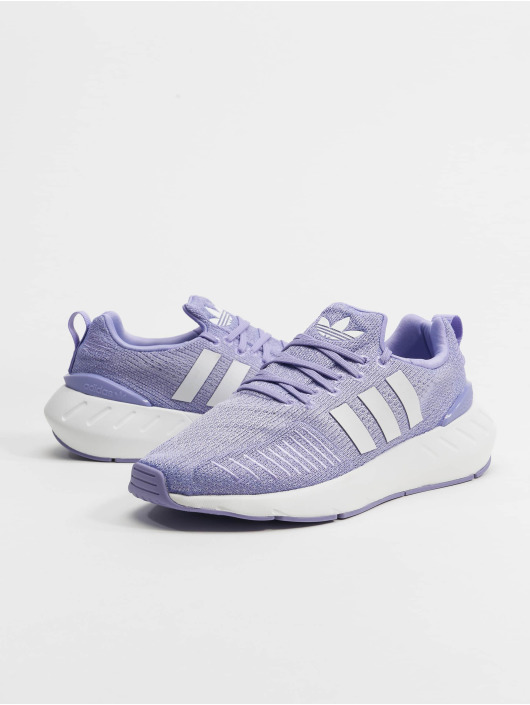 adidas Originals Sneakers Swift Run 22 lila