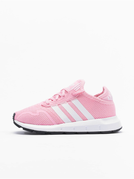 adidas Originals Sneakers Swift Run X C pink