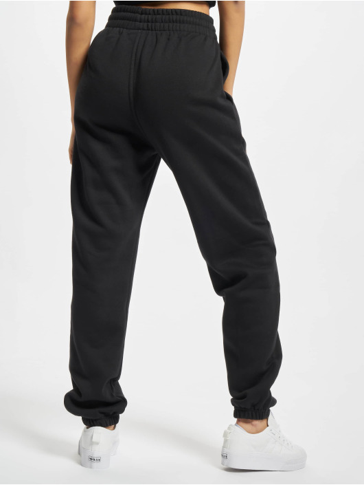 adidas Originals Spodnie do joggingu Essentials Fleece czarny