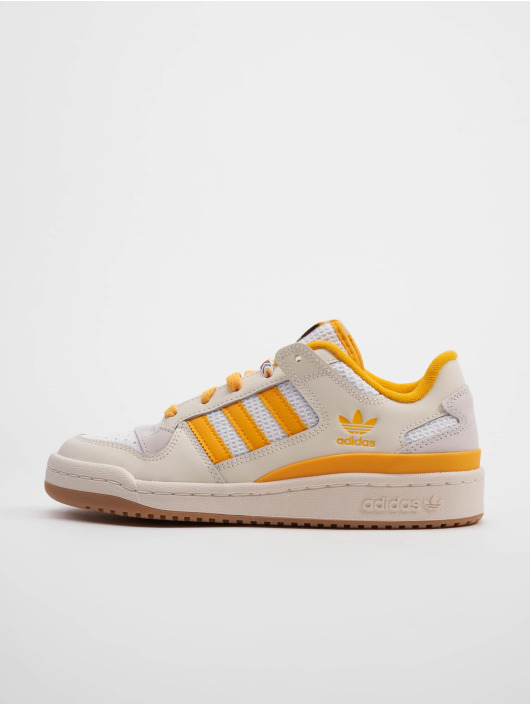 adidas Originals Tennarit Forum Low Cl valkoinen