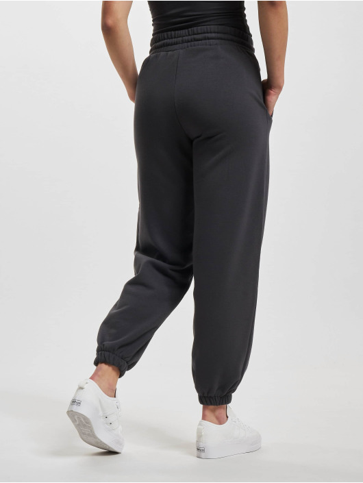 adidas Originals Verryttelyhousut Originals harmaa