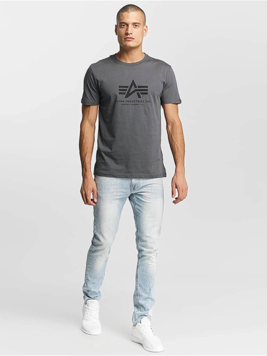 Alpha Industries T-skjorter Basic grå