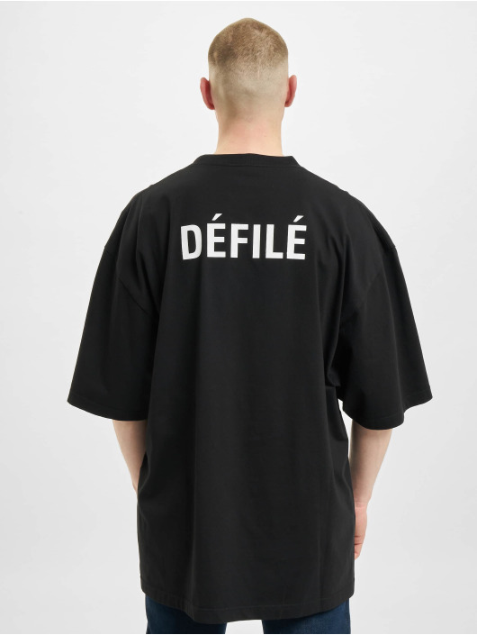 balenciaga t shirt defile