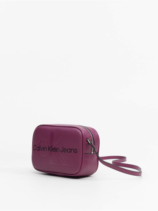 Calvin Klein Jeans tas Sculpted Camera Mono paars