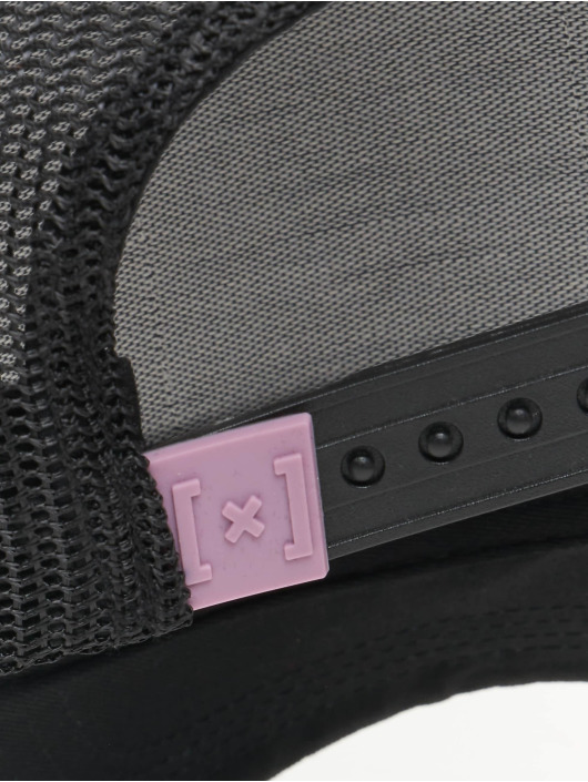 Capslab Casquette Trucker mesh Rick and Morty noir