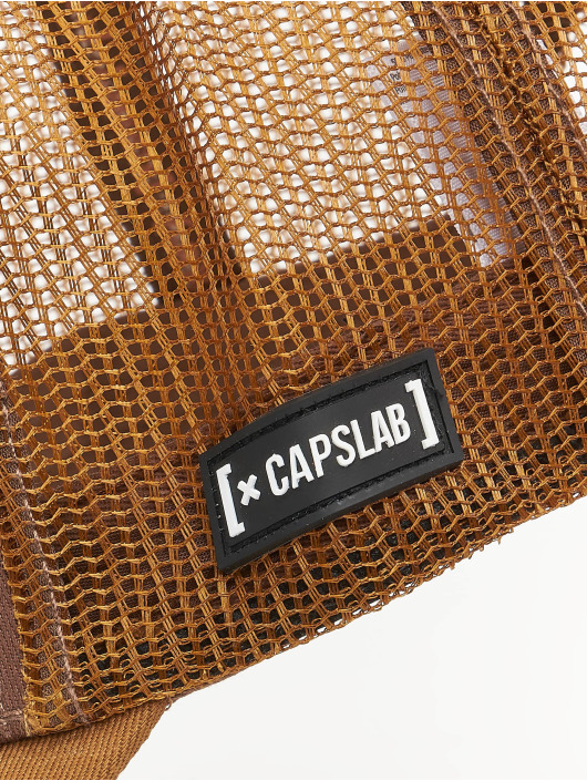 Capslab Truckerkeps One Piece brun