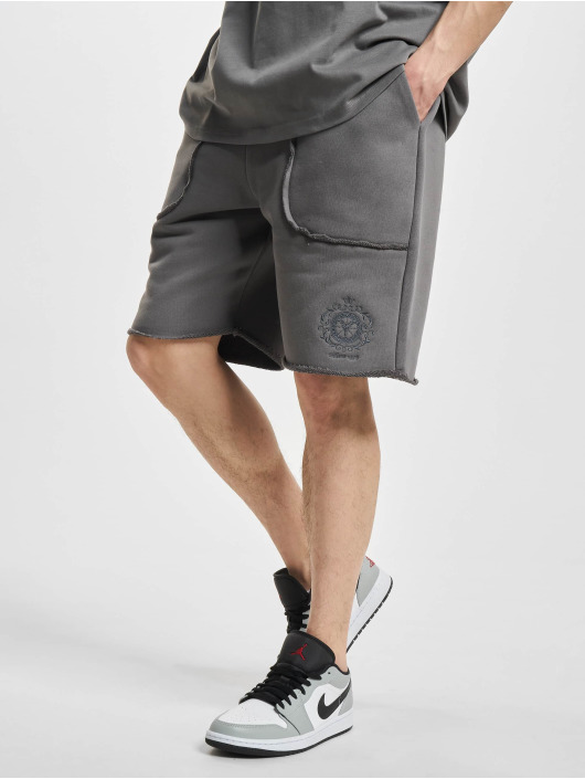 Carlo Colucci Shorts Oversize grigio
