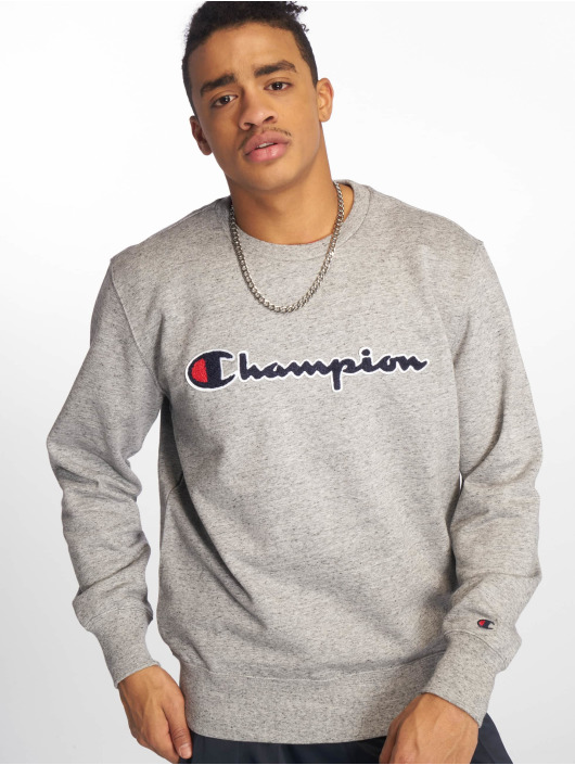 pull champion crewneck