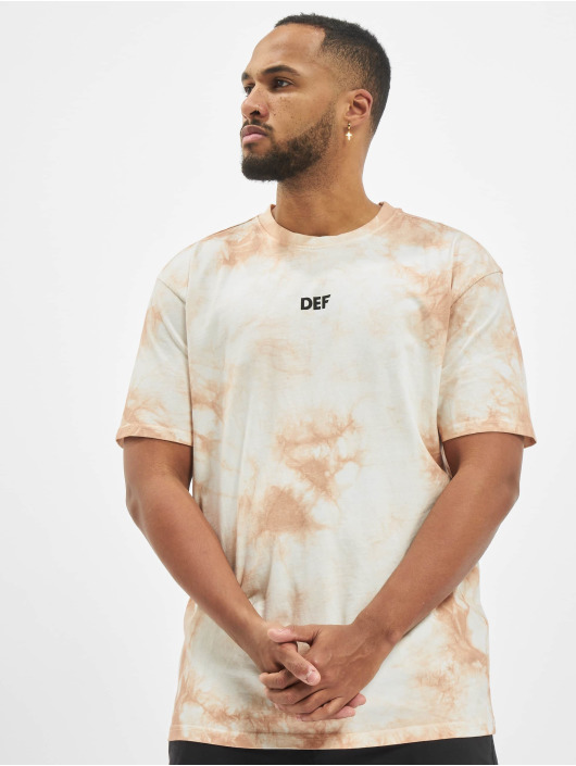 can you tie dye a beige shirt