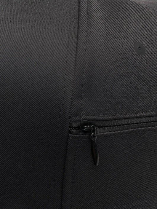 Flexfit Snapback Caps 110 Pocket svart