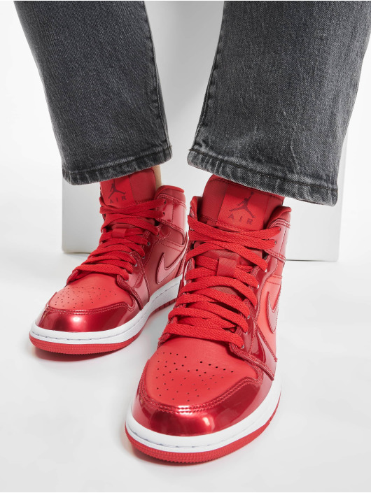 Jordan Sneakers 1 Mid SE Pomegranate röd