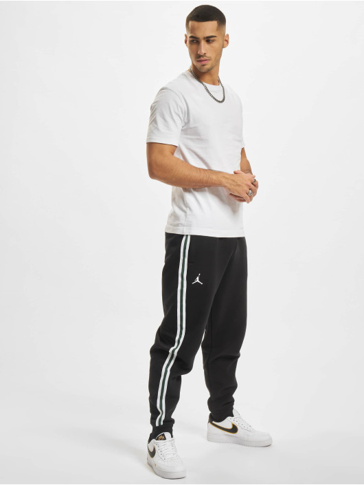 Jordan Spodnie do joggingu Paris Saint-Germain Fleece czarny