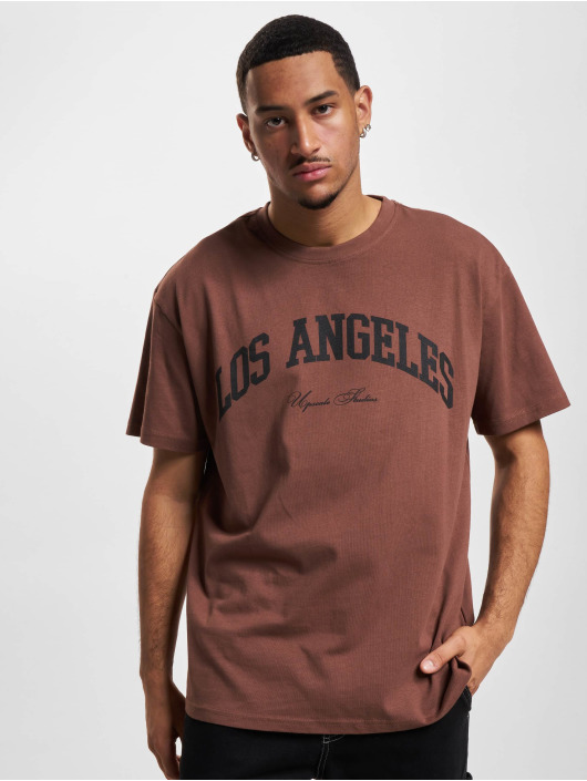Mister Tee Upscale t-shirt L.A. College Oversize bruin