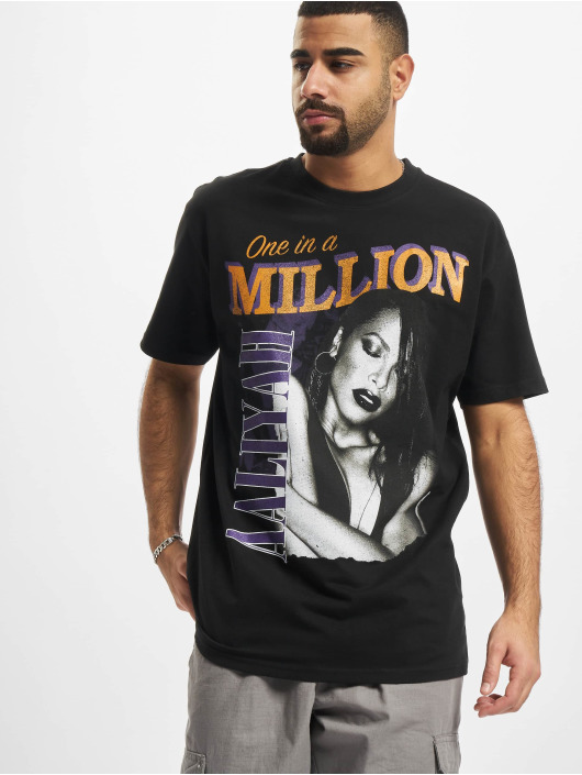 Mister Tee Upscale t-shirt aliyah One In A Million Oversize zwart