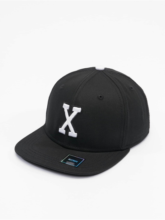 MSTRDS Snapback Cap Letter X in schwarz
