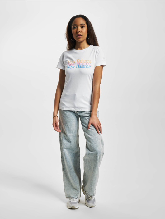 New Balance Camiseta Essentials Celebrate blanco