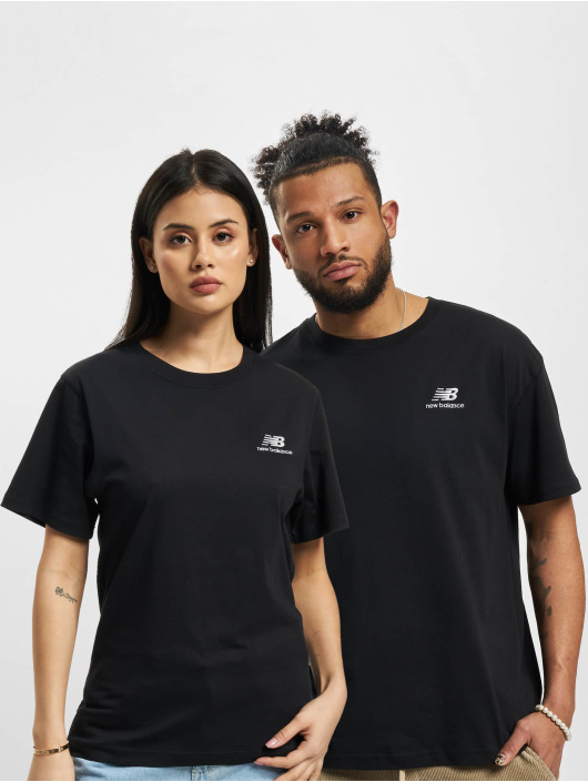 New Balance Camiseta Essentials negro