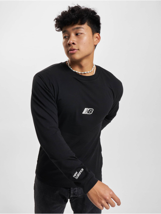 New Balance Pitkähihaiset paidat Essentials Seasonal musta