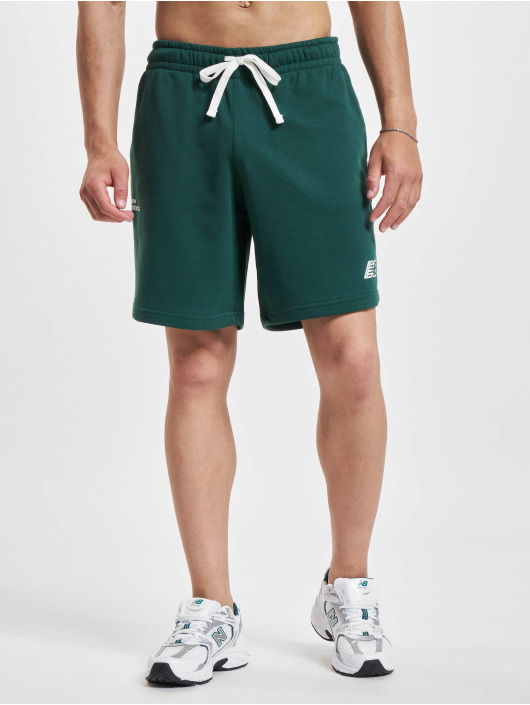 New Balance shorts Essentials Fleece groen