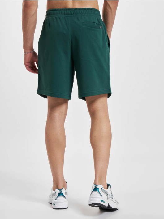 New Balance shorts Essentials Fleece groen
