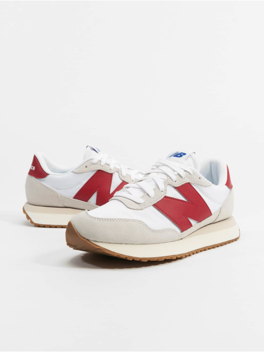 New Balance Sneaker 237 grau
