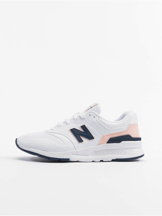 new balance white mesh trainers