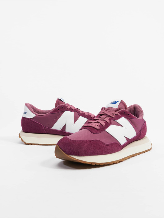 New Balance Sneakers 237 purple