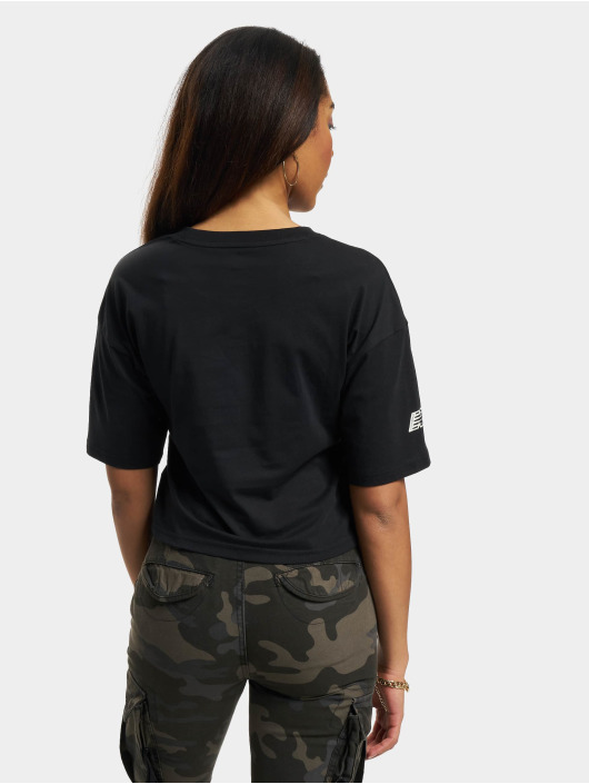 New Balance T-paidat Essentials Graphic musta