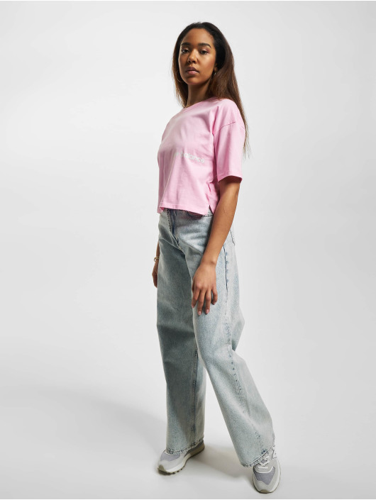 New Balance T-paidat Essentials Graphic vaaleanpunainen
