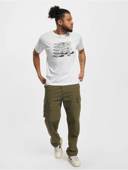 New Balance T-paidat Essentials Monumental Graphic valkoinen
