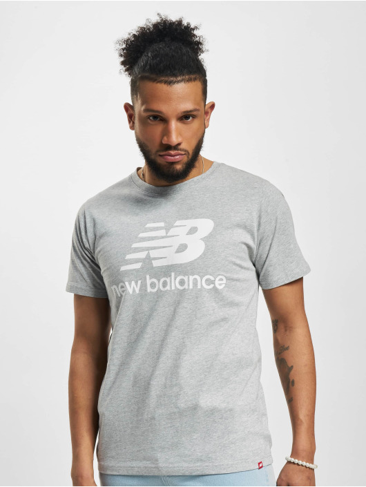 New Balance T-Shirt Essentials Logo gris