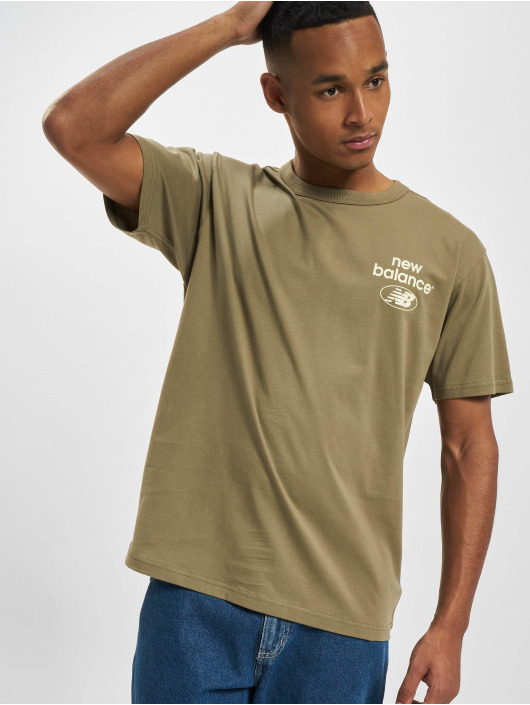 New Balance Herren T-Shirt Essentials Logo in grün