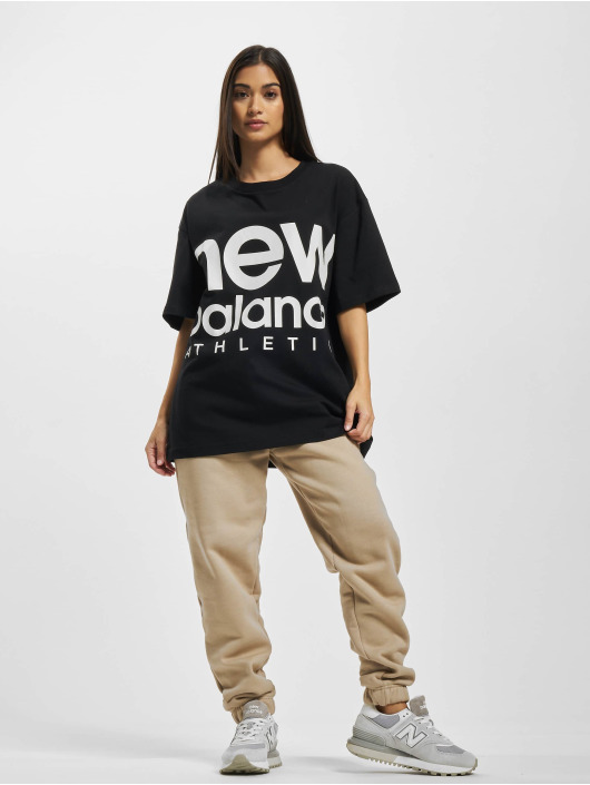 New Balance T-Shirt Athletics Out Of Bounds noir