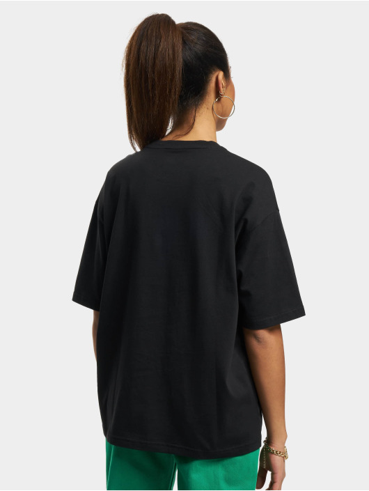 New Balance Damen T-Shirt Essentials Stacked Logo in schwarz CQ9084