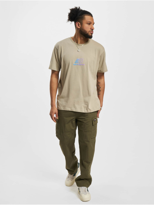 New Balance T-shirts Essentials Puff Print grå