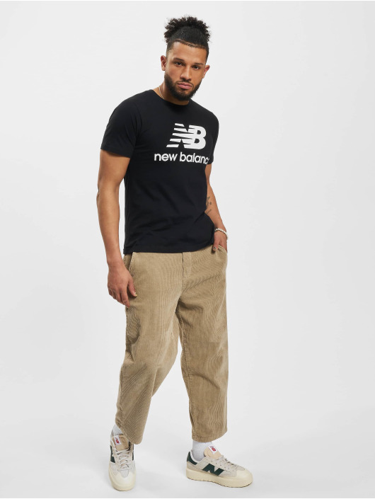 New Balance Trika Essential Stacked Logo čern