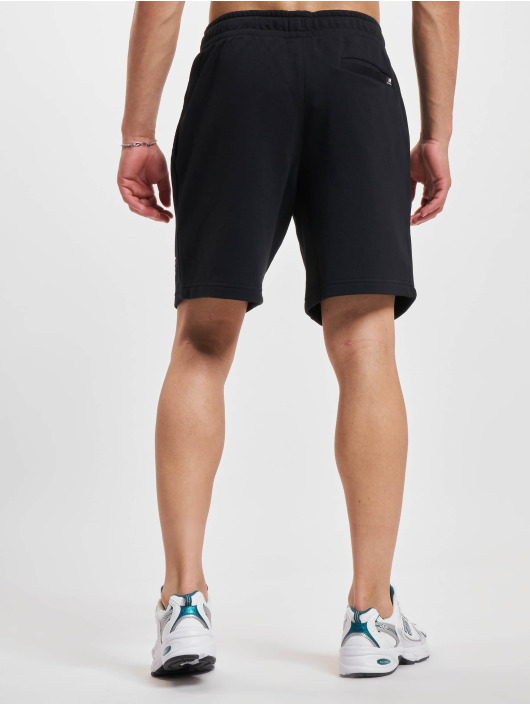 New Balance Šortky Essentials Fleece čern