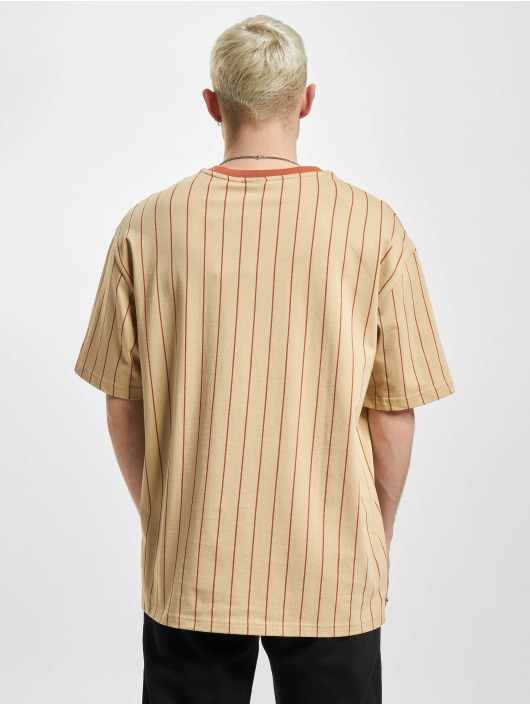 New Era Camiseta Pinstripe Oversized beis